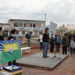 Se presentó la Bandera Deroense y se descubrió el Hito conmemorativo